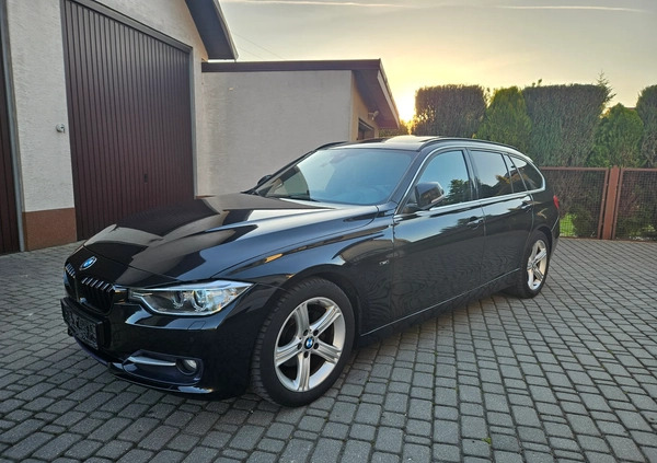 BMW Seria 3 cena 47900 przebieg: 215000, rok produkcji 2014 z Parczew małe 232